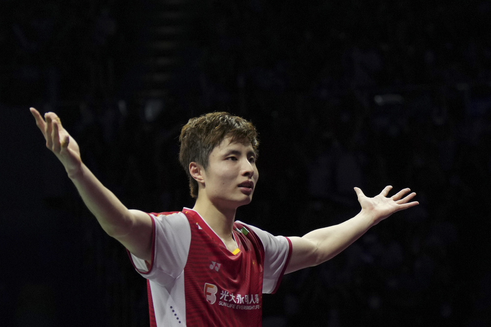 坐满观众的 坐满观众的